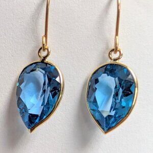 Appraised  for $730 + Tx CDN 10K Gold 1g Blue Topaz 4.1ct Earrings